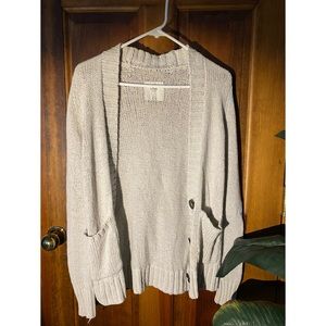 Cream knit Abercrombie button up cardigan